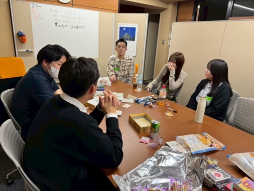 え、、ヒント少なくね、、？