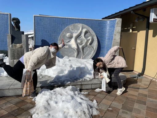 野沢温泉では岡本太郎の作品があります
