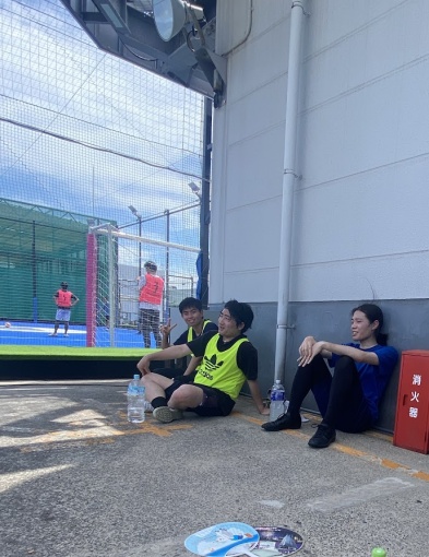 日陰で休憩 日陰で休憩