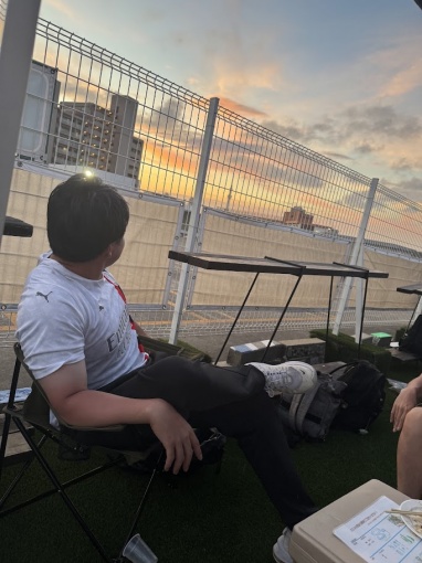 黄昏る大男 黄昏る大男