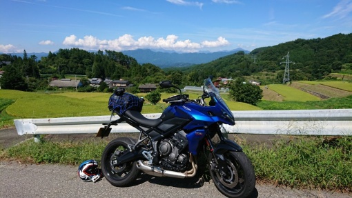 田園風景とバイク